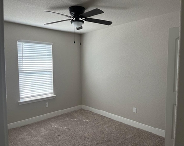 1664 Barrett Avenue - Photo Thumbnail 7