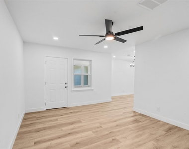 5023 Cosby Street - Photo Thumbnail 5