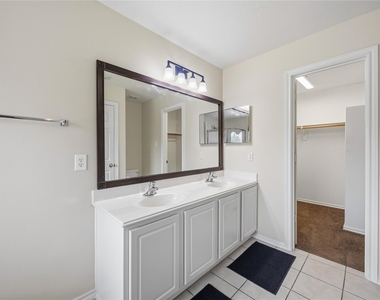 2951 Hackamore Hollow Lane - Photo Thumbnail 14