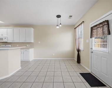 2951 Hackamore Hollow Lane - Photo Thumbnail 9