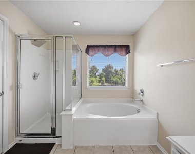 2951 Hackamore Hollow Lane - Photo Thumbnail 15