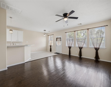 2951 Hackamore Hollow Lane - Photo Thumbnail 3
