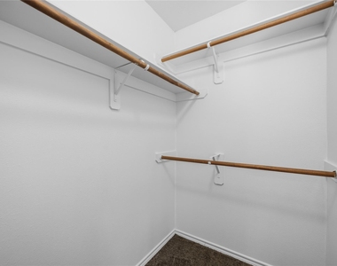2951 Hackamore Hollow Lane - Photo Thumbnail 17