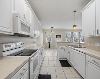2951 Hackamore Hollow Lane - Photo Thumbnail 6