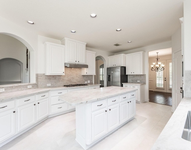 19507 Gladewater Court - Photo Thumbnail 14