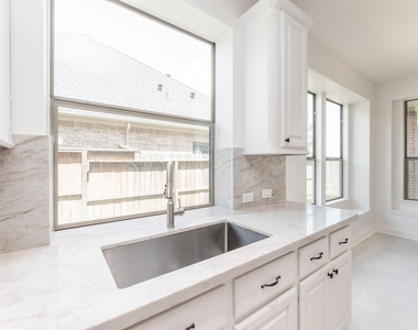 19507 Gladewater Court - Photo Thumbnail 18