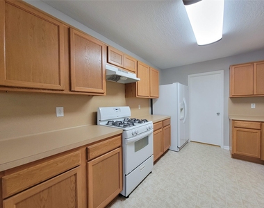 20759 Cypress Crescent Lane Lane - Photo Thumbnail 7
