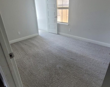 439 Long Beach Bay Drive - Photo Thumbnail 7