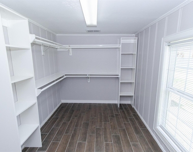 1510 Walton Street - Photo Thumbnail 28