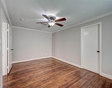 1510 Walton Street - Photo Thumbnail 12