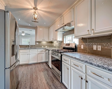 1510 Walton Street - Photo Thumbnail 19