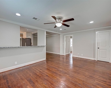 1510 Walton Street - Photo Thumbnail 5