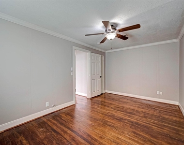 1510 Walton Street - Photo Thumbnail 8