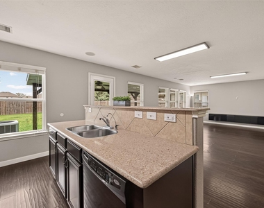 18302 Walden Gate Ln - Photo Thumbnail 20