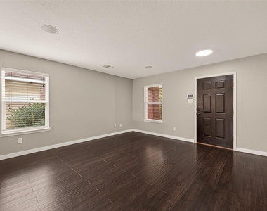 18302 Walden Gate Ln - Photo Thumbnail 7