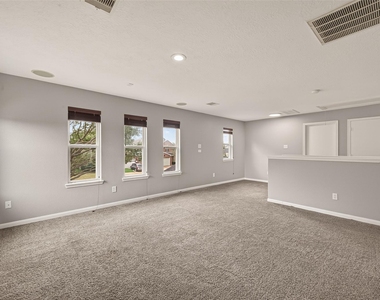 18302 Walden Gate Ln - Photo Thumbnail 31