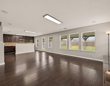 18302 Walden Gate Ln - Photo Thumbnail 11