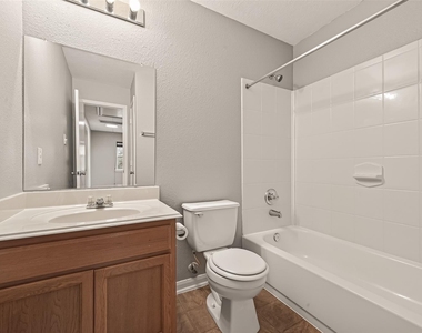 18302 Walden Gate Ln - Photo Thumbnail 29