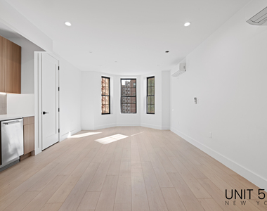 255 Clarkson Avenue - Photo Thumbnail 2