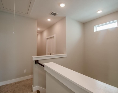 4507 Whitney Park Way - Photo Thumbnail 4