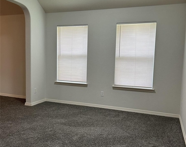 1006 Magnolia Dale Drive - Photo Thumbnail 17