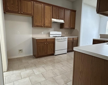 1006 Magnolia Dale Drive - Photo Thumbnail 27