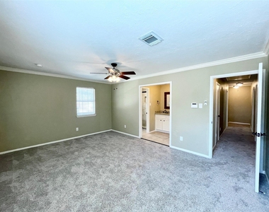 15006 Elmont Drive - Photo Thumbnail 38