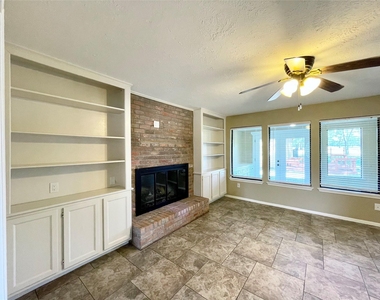 15006 Elmont Drive - Photo Thumbnail 16