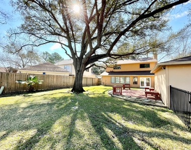 15006 Elmont Drive - Photo Thumbnail 7
