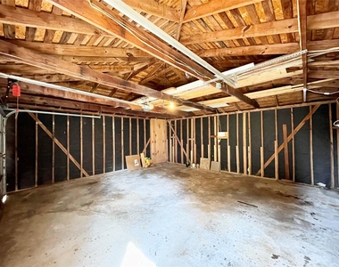 15006 Elmont Drive - Photo Thumbnail 4