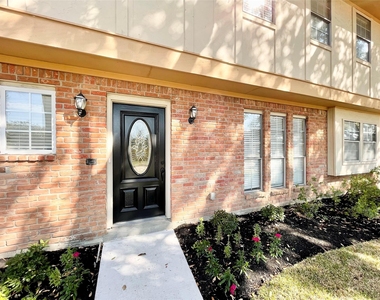 15006 Elmont Drive - Photo Thumbnail 10