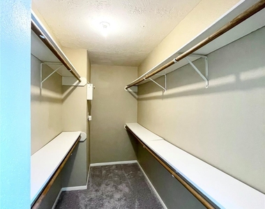 15006 Elmont Drive - Photo Thumbnail 40