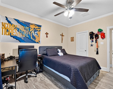 2624 Holbrook Springs Lane - Photo Thumbnail 31