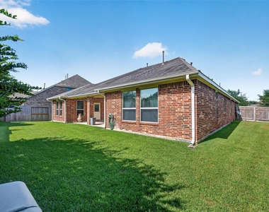 2624 Holbrook Springs Lane - Photo Thumbnail 36