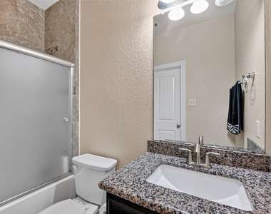 2624 Holbrook Springs Lane - Photo Thumbnail 33