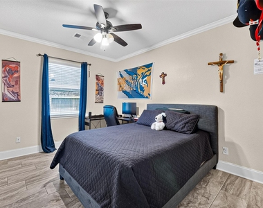 2624 Holbrook Springs Lane - Photo Thumbnail 32