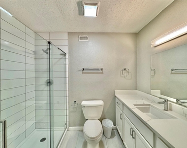 2309 Strand Street - Photo Thumbnail 15