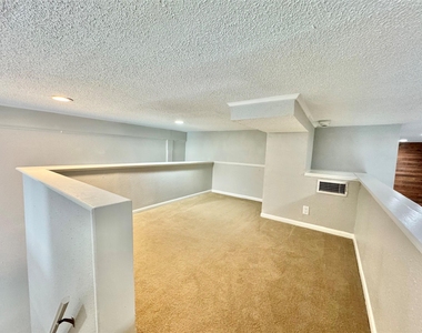 2309 Strand Street - Photo Thumbnail 13