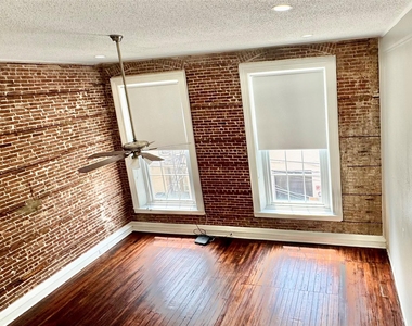 2309 Strand Street - Photo Thumbnail 14