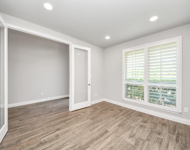 28045 Woodland Bend Way - Photo Thumbnail 6