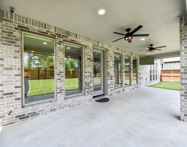 28045 Woodland Bend Way - Photo Thumbnail 45