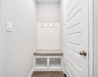 28045 Woodland Bend Way - Photo Thumbnail 42