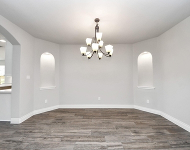 28045 Woodland Bend Way - Photo Thumbnail 8