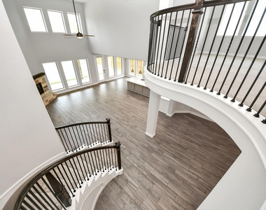 28045 Woodland Bend Way - Photo Thumbnail 32