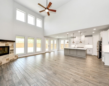 28045 Woodland Bend Way - Photo Thumbnail 12