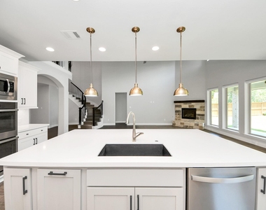 28045 Woodland Bend Way - Photo Thumbnail 15