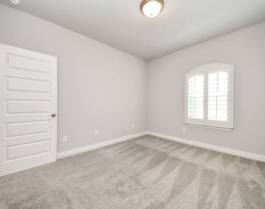 28045 Woodland Bend Way - Photo Thumbnail 40