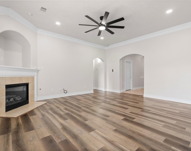 12222 Walden Road - Photo Thumbnail 15