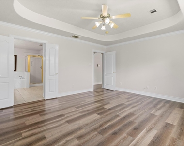 12222 Walden Road - Photo Thumbnail 6
