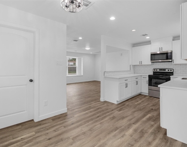 179 Mill Street - Photo Thumbnail 14